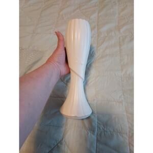 McCoy Art Pottery Floraline Starburst Ivory #2005 USA Bud Vase Beautiful MCM EUC